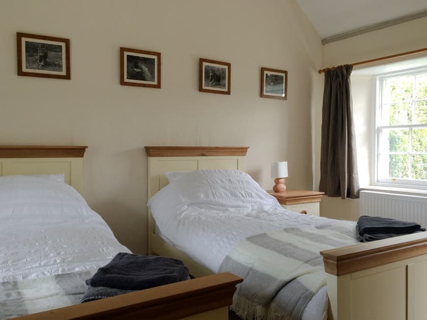 Twin bedroom | Cauldside West Cottage, Dunbar