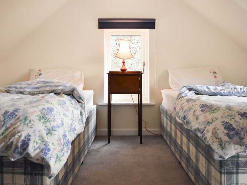 Twin bedroom | Hilley Holey, Woodbastwick, near Norwich
