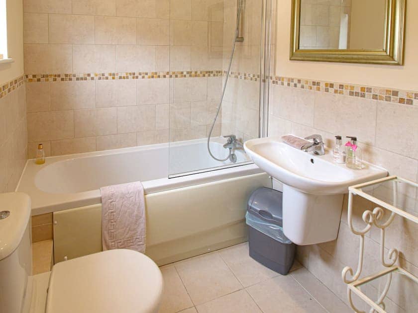 Bathroom | The Dairy - The Drewton Estate Cottages, South Cave near Beverley