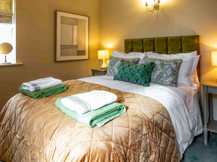 Double bedroom | The Old Cowshed - The Drewton Estate Cottages, South Cave near Beverley