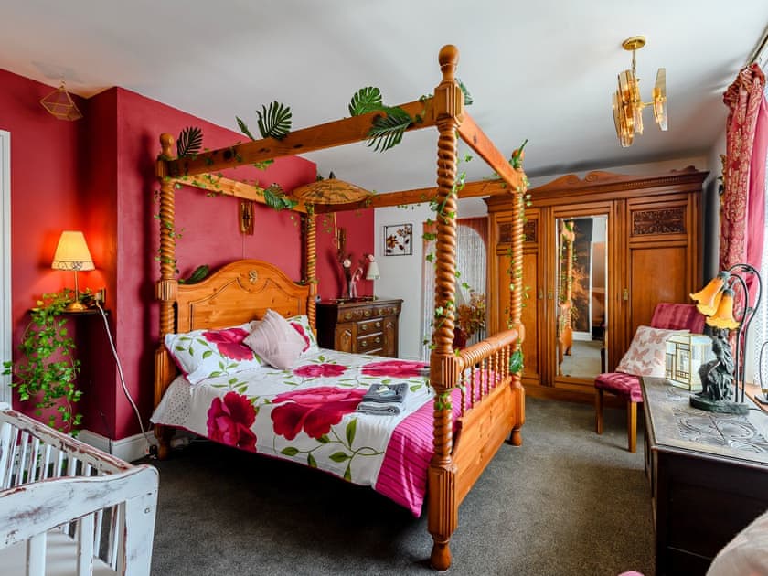 Master bedroom | Telford Lodge - Tufties, Skegness