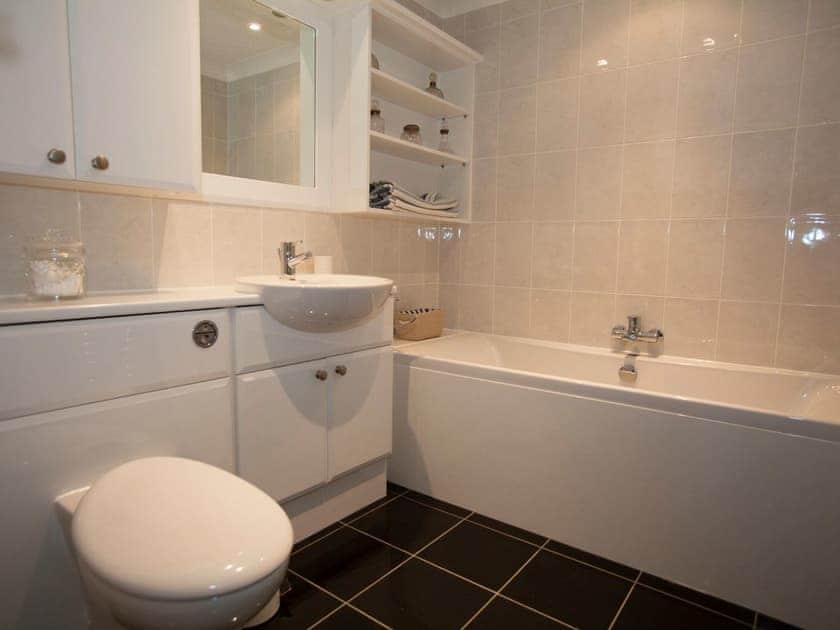 Bathroom | Harbour View, Sovereign Harbour, near Eastbourne
