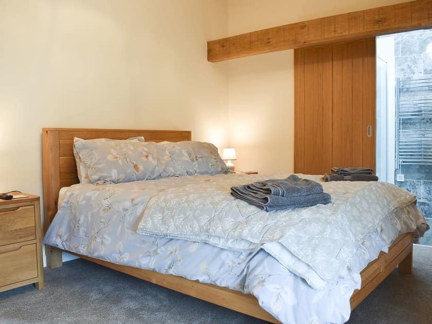 Double bedroom | North Barn - Monkleigh Court, Monkokehampton, near Okehampton