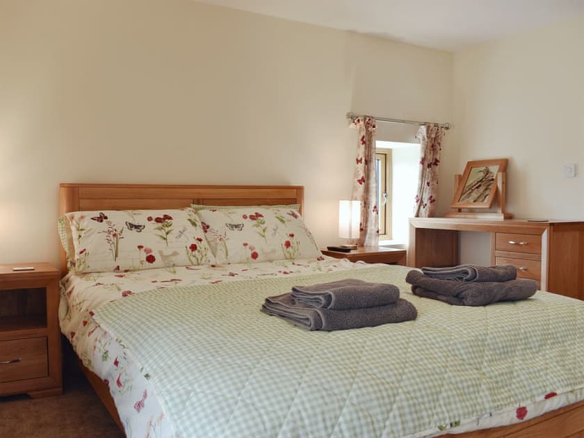 Double bedroom | South Barn - Monkleigh Court, Monkokehampton, near Okehampton