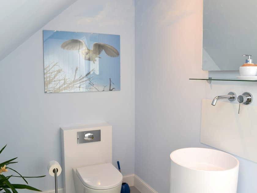 Second floor bathroom | Wester Auchleuchrie, Memus, near Kirriemuir