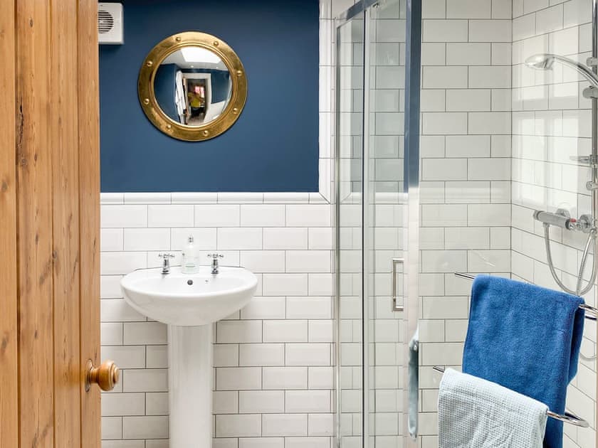 Shower room | Abbeymill Farm Cottage, Haddington, near Edinburgh