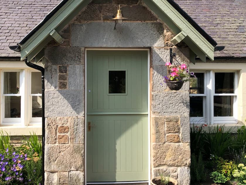 Exterior | Abbeymill Farm Cottage, Haddington, near Edinburgh