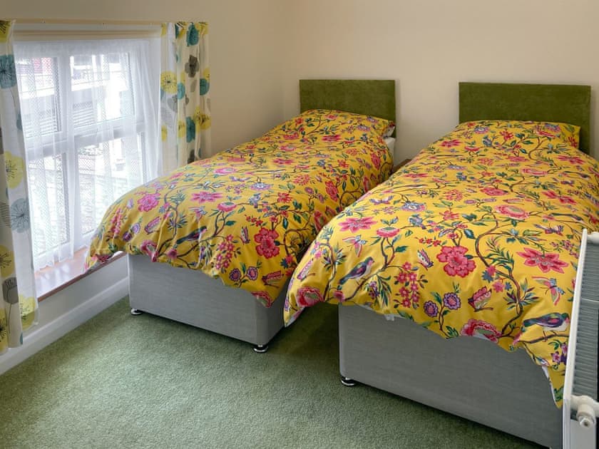 Twin bedroom | Peartree Cottage, Shildon, near Bishop Auckland