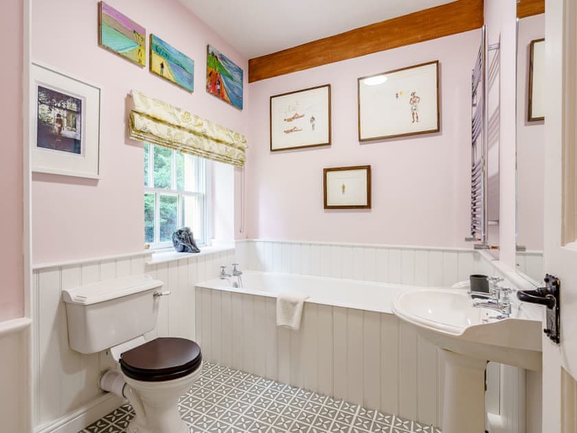 Bathroom | Stable Cottage, Broughton, near Skipton