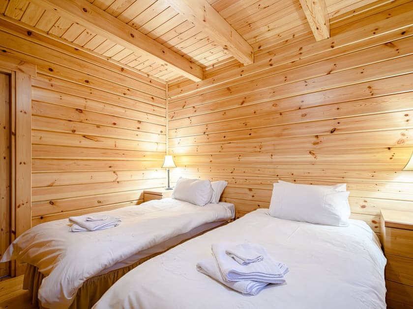 Twin bedroom | Larch - Archarn Estate Lodges, Killin, near Crianlarich