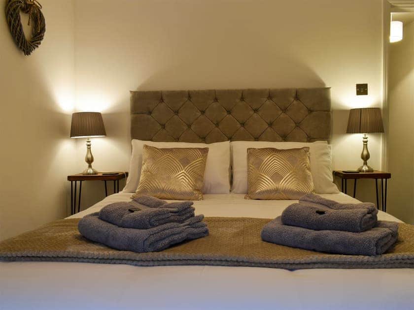 Double bedroom | Oak Cottage, Pickering
