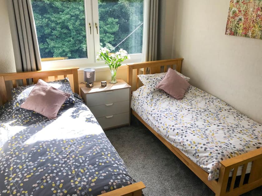Twin bedroom | Finlaggan Apartment, Oban