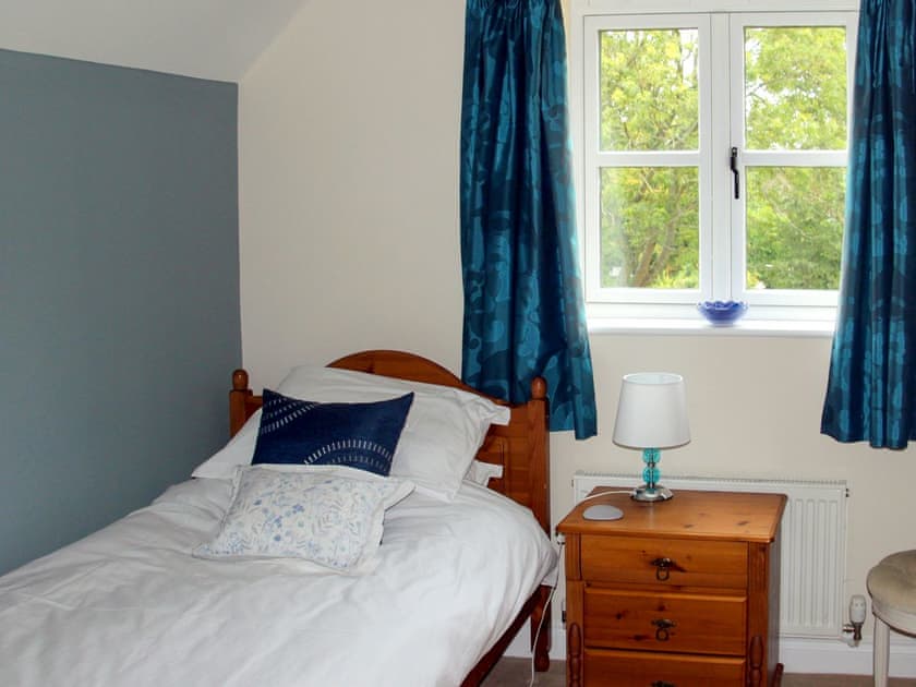 Single bedroom | Willow Cottage, Paxford, near Chipping Campden