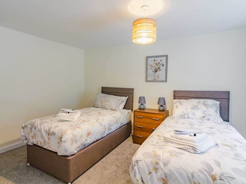 Twin bedroom | Easter Caiplich - Dalnagar Castle And Cottages, Glenshee, near Blairgowrie