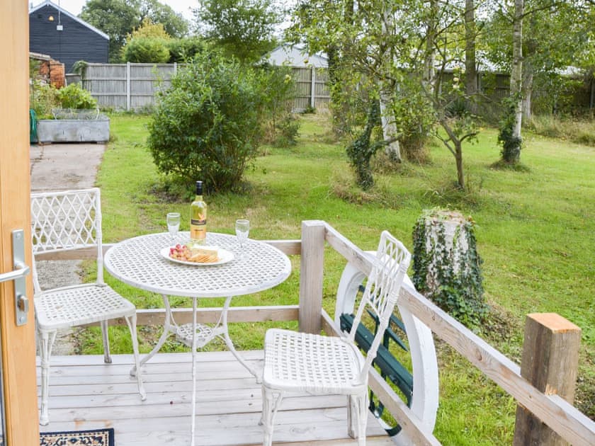 Decking | The Squirrel’s (Strelley Barn), Woodham Mortimer, near Maldon