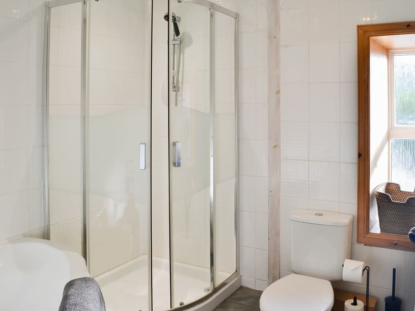 Bathroom | East Lewiston, Drumnadrochit, near Inverness