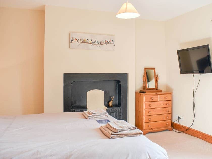 Double bedroom with character | Gran’s Cottage, Askrigg