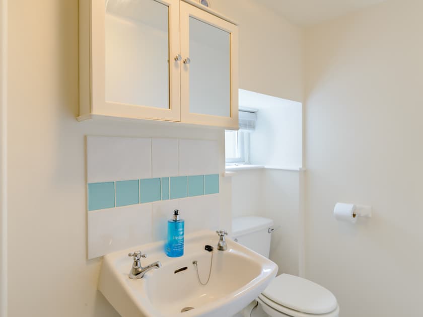 Bathroom | Miller’s Cottage, Belford