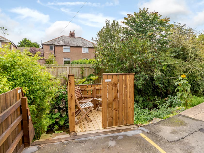 Sitting-out-area | Miller’s Cottage, Belford