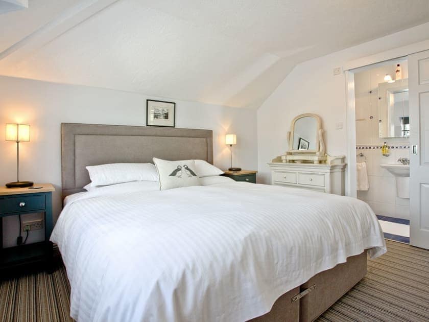 Double bedroom | Island Quay 9, Salcombe