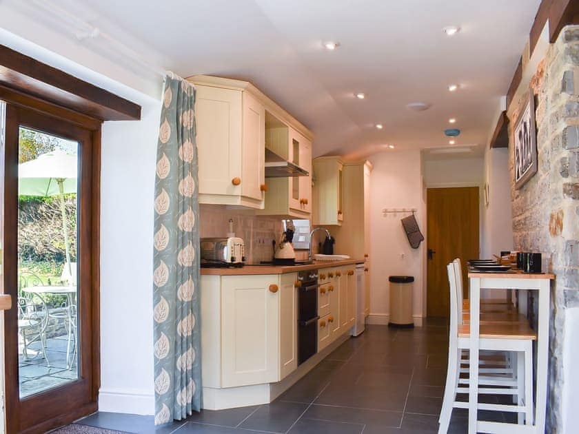 Kitchen | Cedar Barn, Lovington, near Somerton