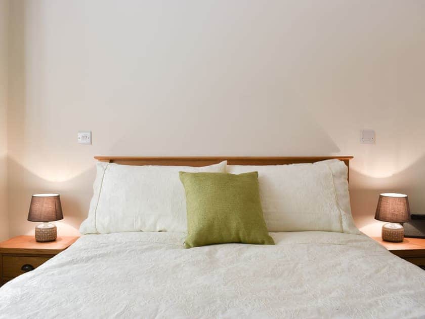 Double bedroom | Cedar Barn, Lovington, near Somerton