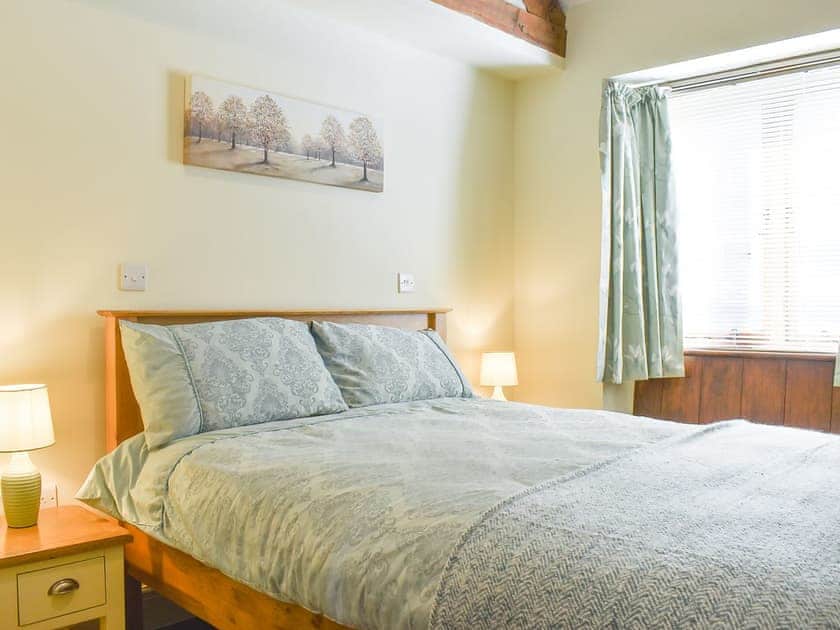 Double bedroom | Cedar Barn, Lovington, near Somerton