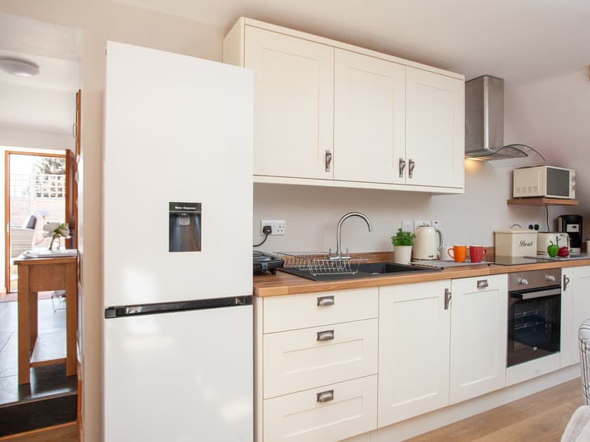 Kitchen | Poppy Cottage - Manor Farm, Locking, near Weston-Super-Mare