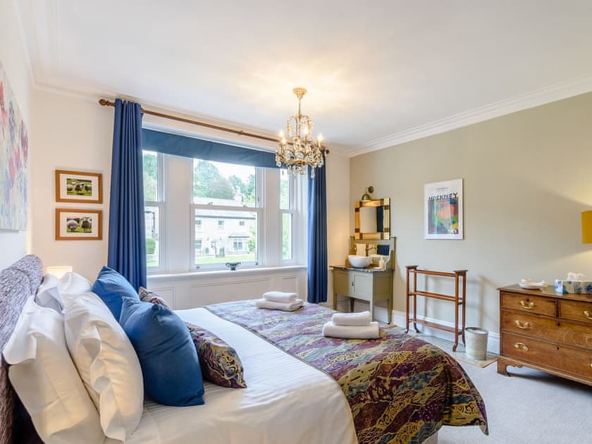 Super King bedroom  | Temple House, West Burton