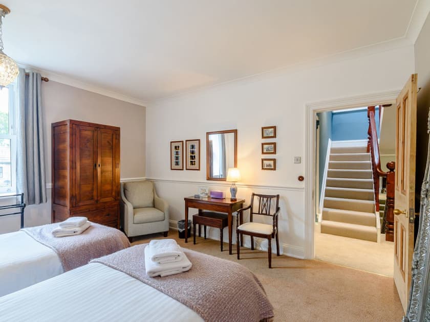 Twin bedroom | Temple House, West Burton