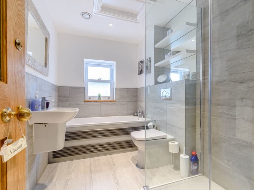 Bathroom | Temple House, West Burton