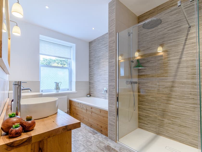 Bathroom | Temple House, West Burton