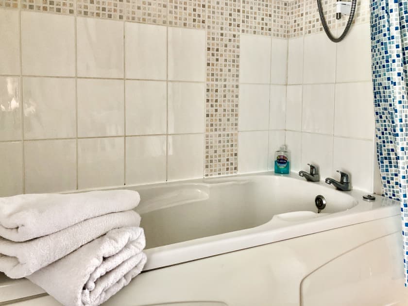 Bathroom | The Creamery - Church Farm Cottages, Kniveton, near Ashbourne