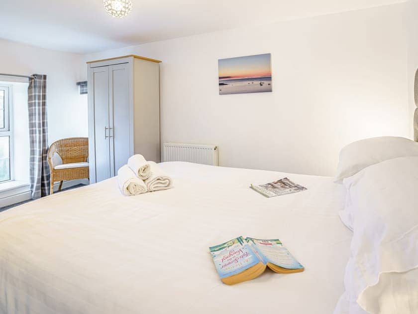 Double bedroom | Fron Towyn Cottage, New Quay