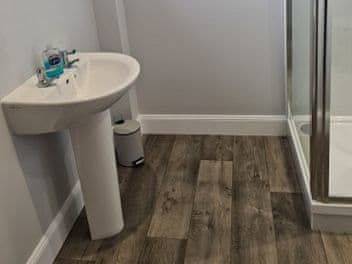 Shower room | The Wild Cat - Black Isle Holiday Apartments, Avoch