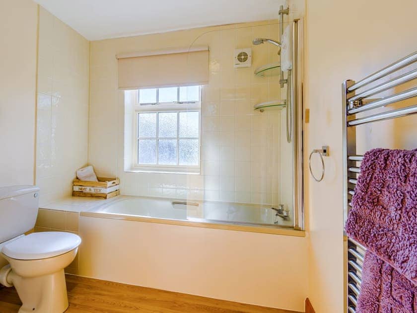 Bathroom | Estate Cottage, Wheldrake, near York