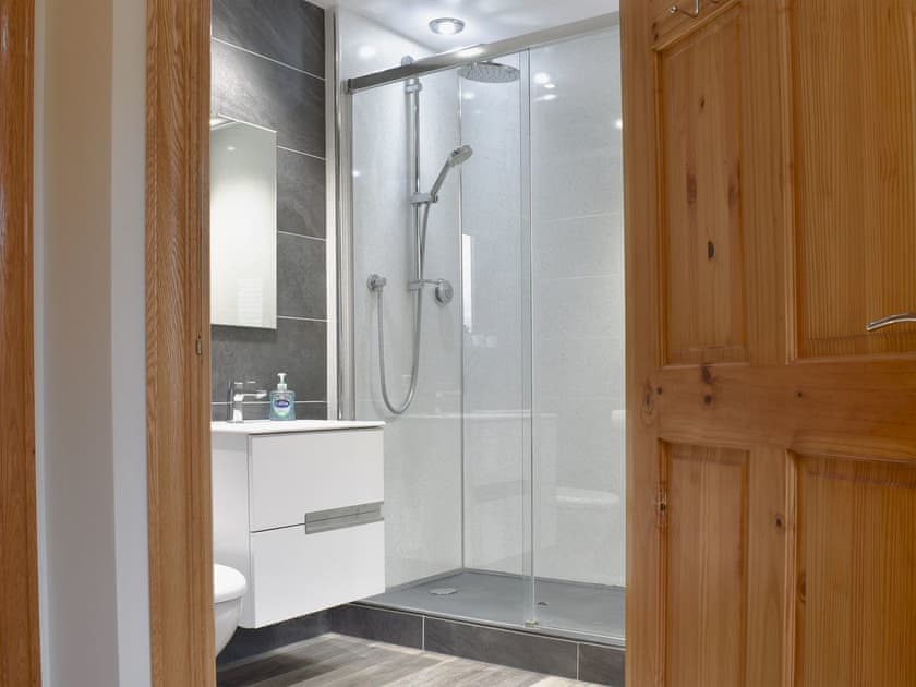 Shower room | Hygge Lodge, Flamborough