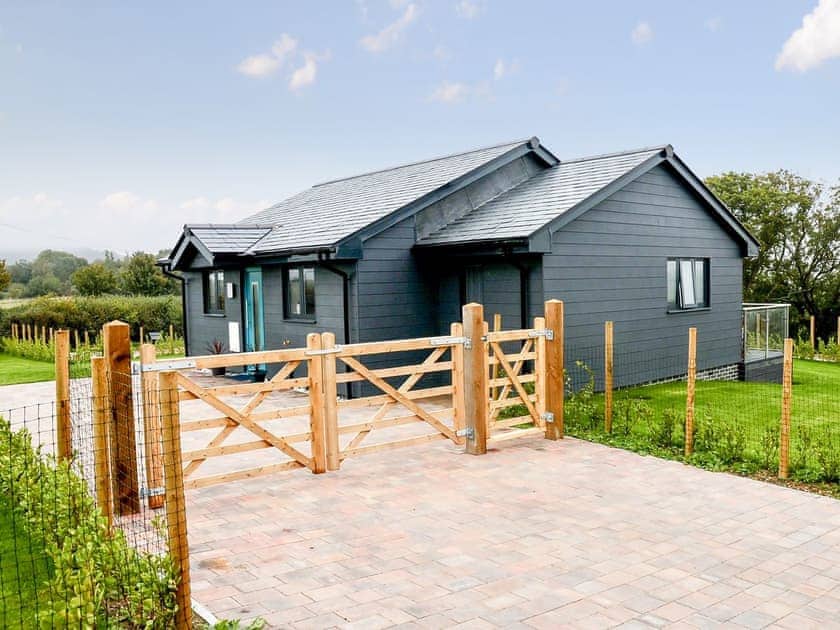 Exterior | Fastnet - Fair Isle Holiday Cottages, Near Newport