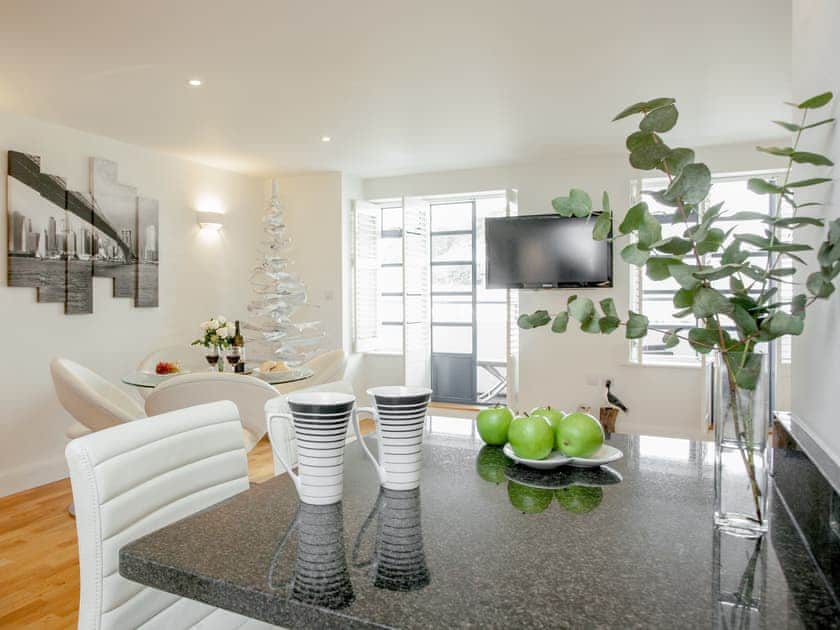 Kitchen | 6 Queens Quay, Torquay