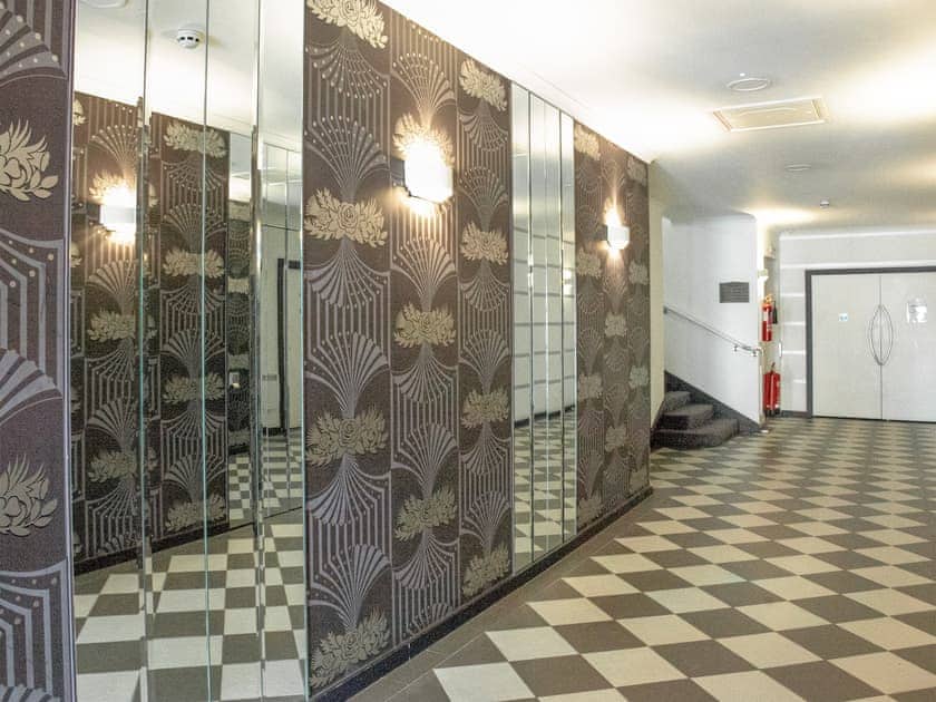 Hallway | 6 Queens Quay, Torquay