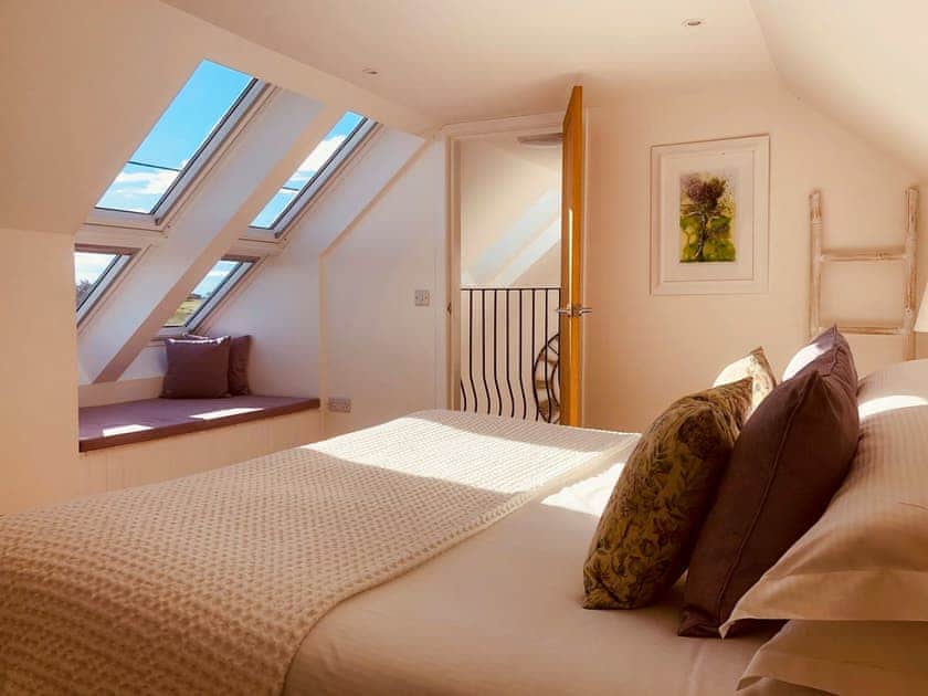Double bedroom | Curlew Cottage, Mossyard, near Gatehouse of Fleet