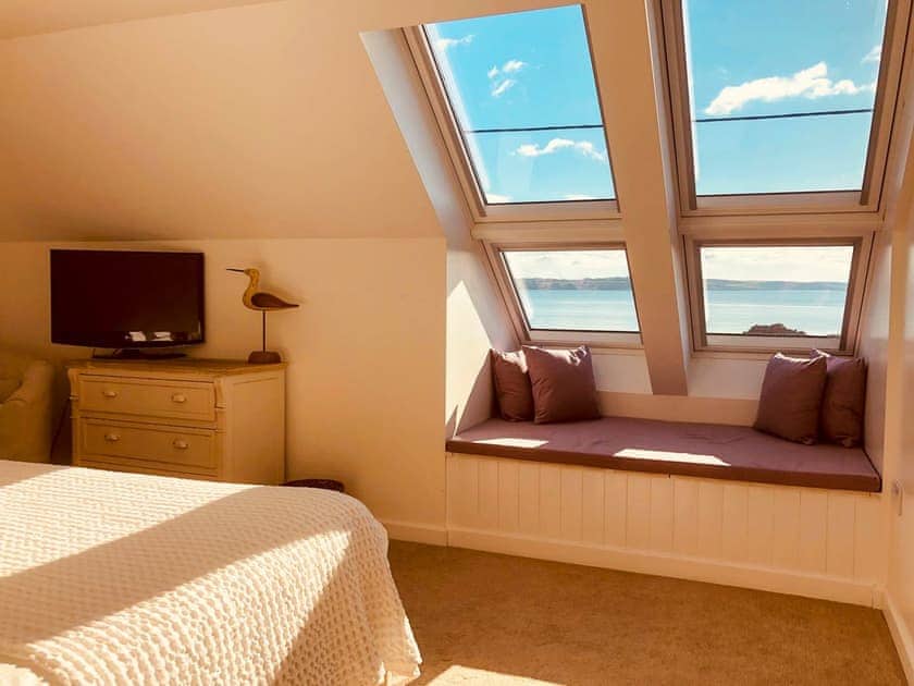 Double bedroom | Curlew Cottage, Mossyard, near Gatehouse of Fleet
