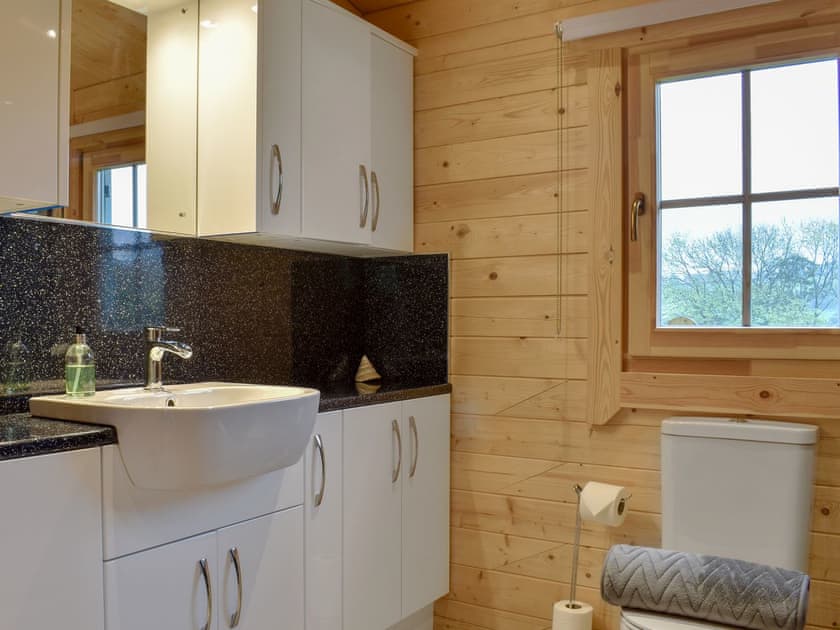 En-suite | Brook Cottage - Low Garth Cottages, Sleights, near Whitby