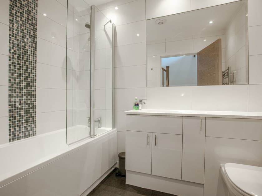 Bathroom | Ocean Escape, Westward Ho!