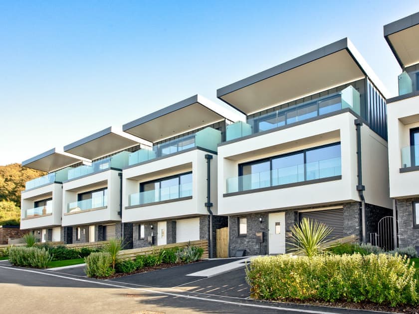 Exterior | Ocean Escape, Westward Ho!