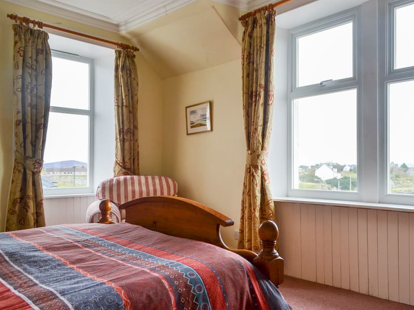 Double bedroom | Sunrise Apartment, Lochmaddy
