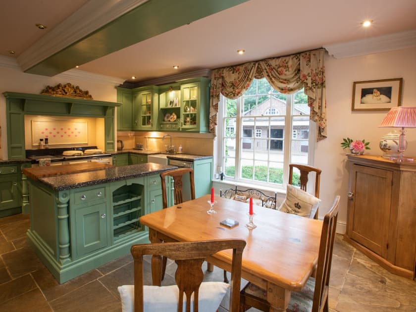 Kitchen/diner | Walcot Hall, Alkborough, near Scunthorpe