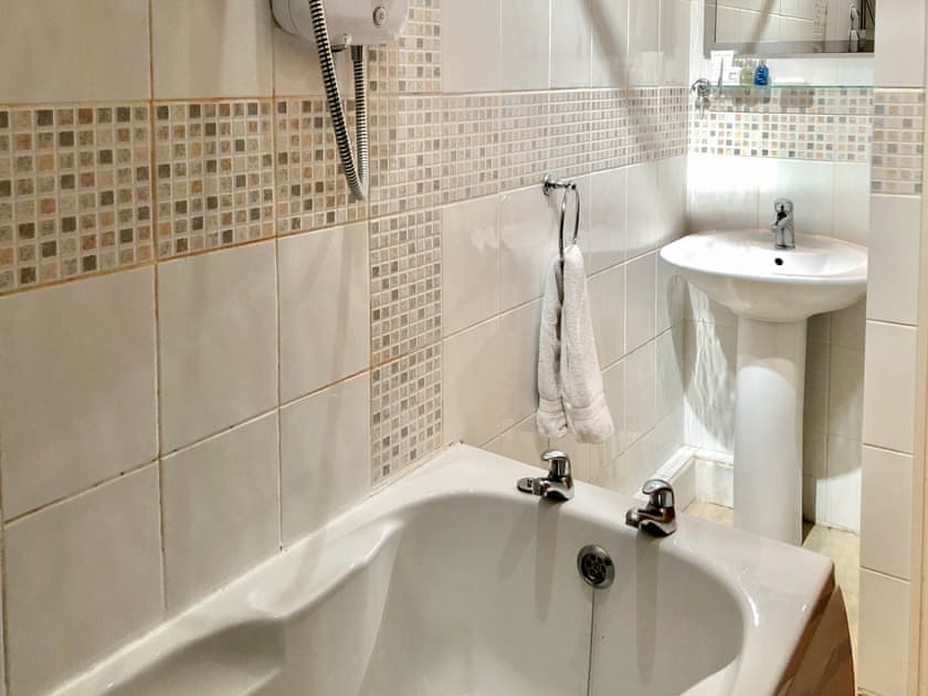Bathroom | Milkmaids Cottage - Church Farm Cottages, Kniveton, near Ashbourne