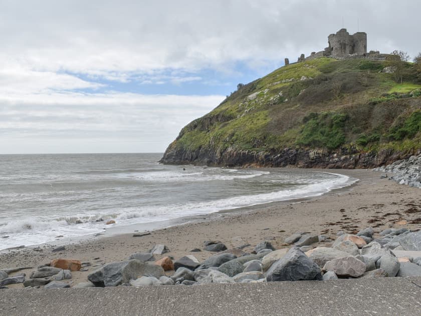 Surrounding area | Golwg y mor, Criccieth