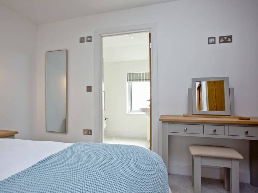 Double bedroom | Oakwood, Trelights, near Port Isaac